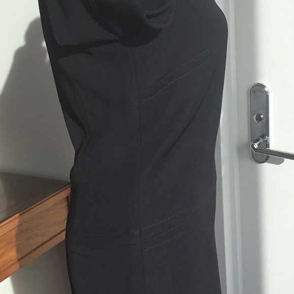 Dress - Picture 7 of 7